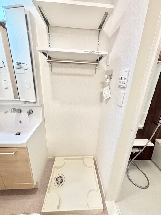 物件内観写真10　(洗濯機置場)