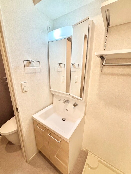 物件内観写真12　(洗面)