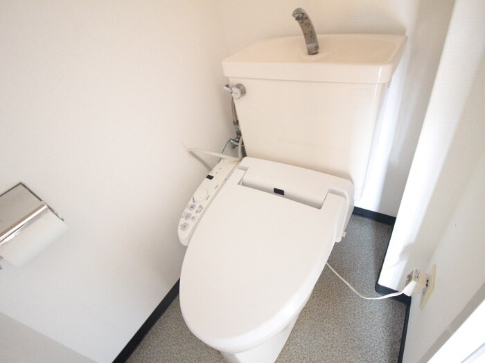 物件内観写真10　(トイレ)