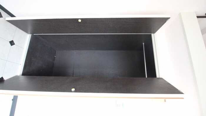 物件内観写真12　(収納)