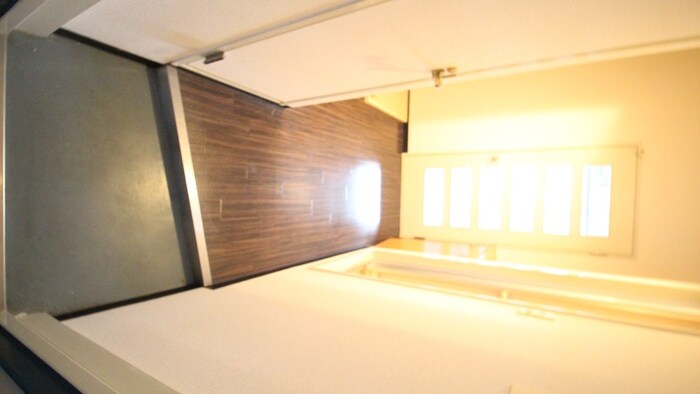 物件内観写真14　(玄関)