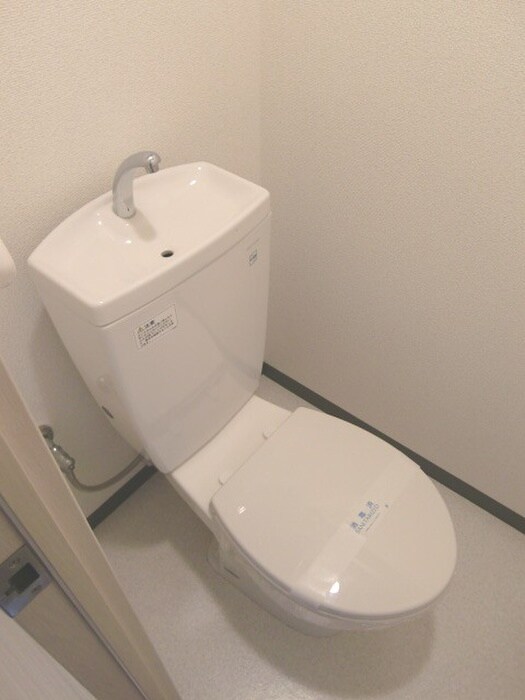 物件内観写真11　(トイレ)