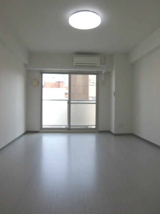 物件内観写真15　(居室)