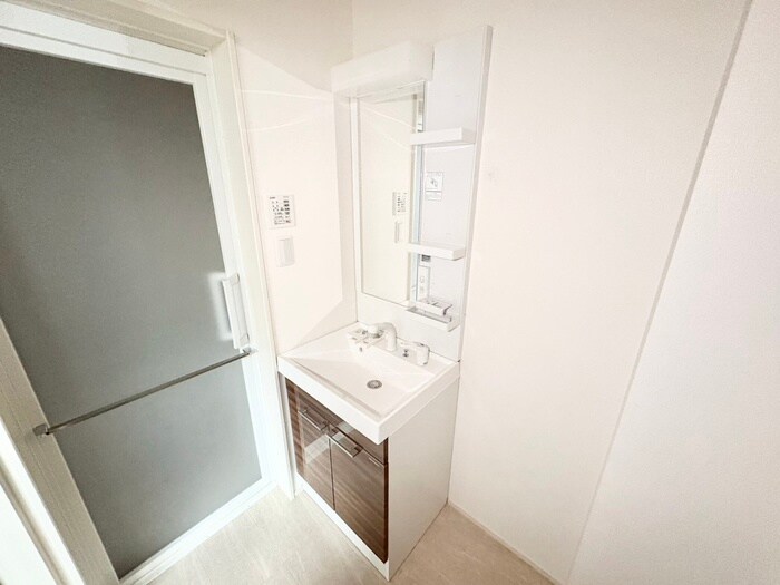 物件内観写真9　(洗面)