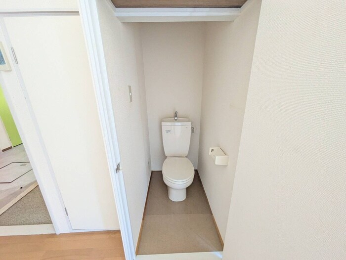 物件内観写真12　(トイレ)