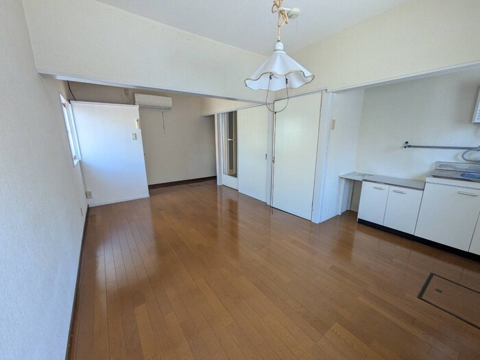 物件内観写真19　(居室)