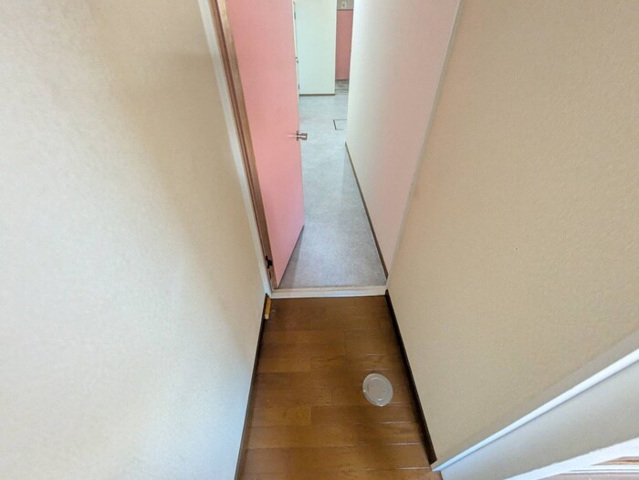 物件内観写真22　(玄関)