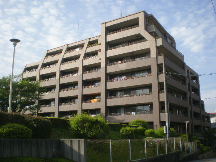 ステイツ桃山台レジデンス