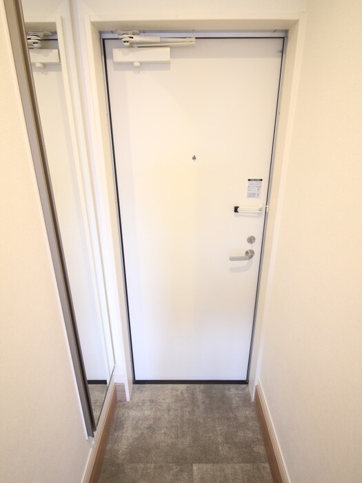 物件内観写真15　(玄関)
