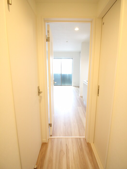 物件内観写真19　(廊下)
