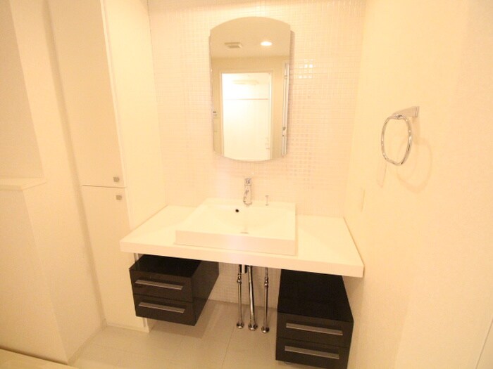 物件内観写真8　(洗面)