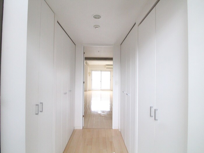 物件内観写真22　(廊下)