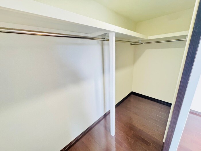 物件内観写真13　(収納)