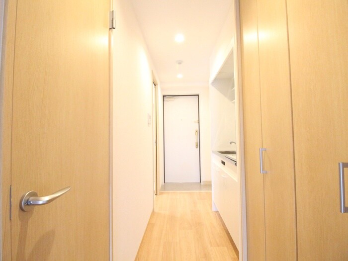 物件内観写真20　(廊下)