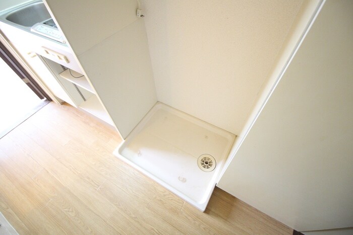 物件内観写真13　(洗濯機置場)