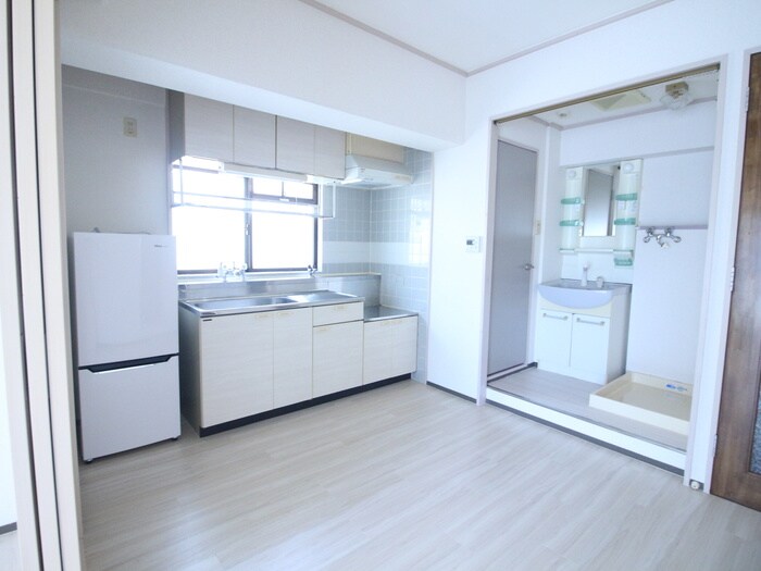 物件内観写真7　(居室)