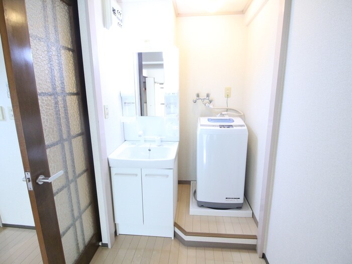 物件内観写真11　(靴箱)