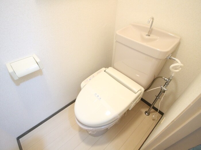 物件内観写真11　(トイレ)