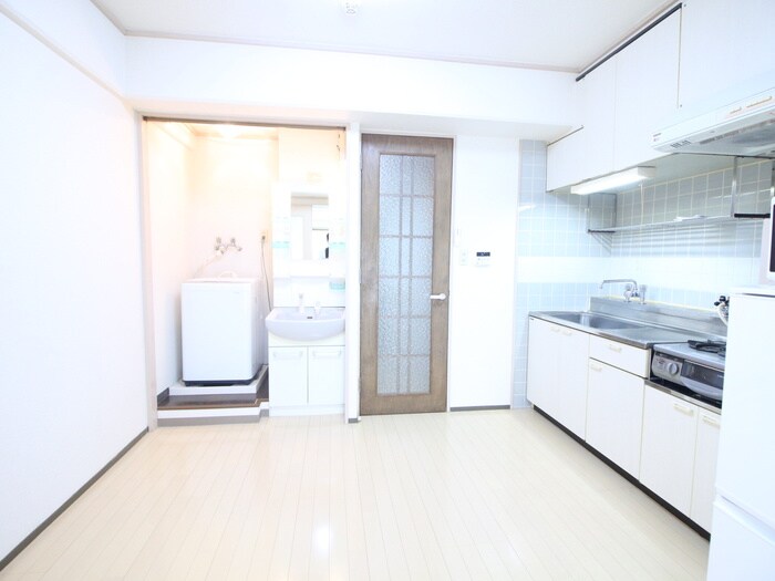 物件内観写真14　(居室)