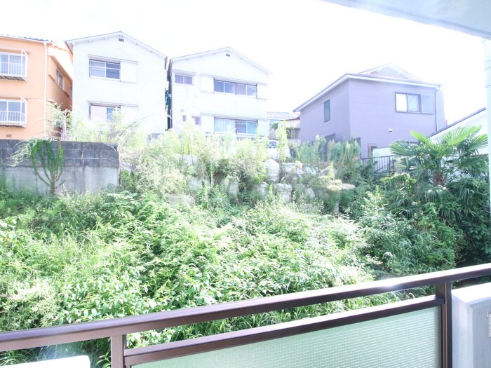 物件内観写真17　(室内からの展望)