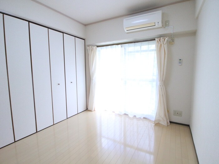 物件内観写真21　(居室)