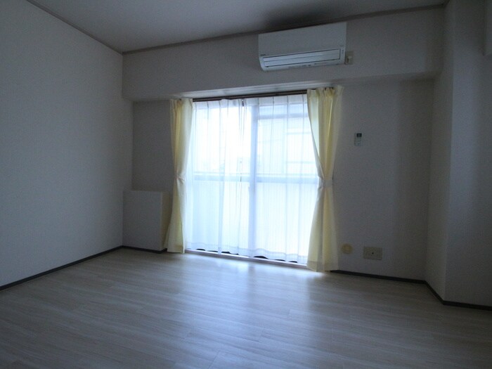 物件内観写真21　(居室)