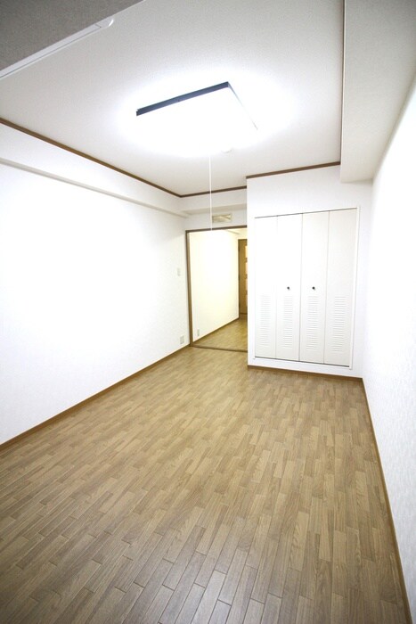 物件内観写真15　(居室)