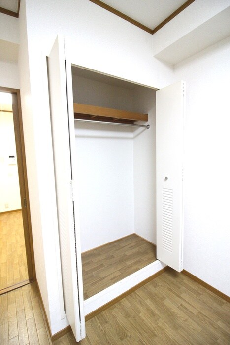 物件内観写真16　(収納)