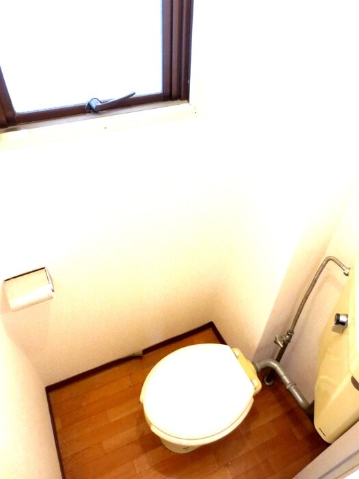 物件内観写真8　(トイレ)