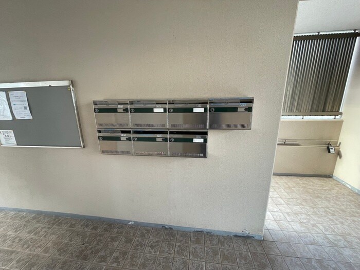 物件外観写真6　(建物設備)