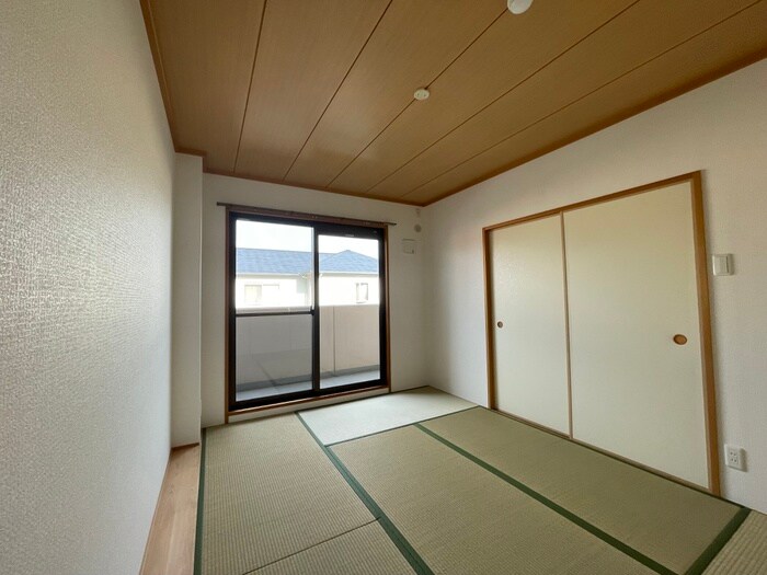 物件内観写真11　(居室)