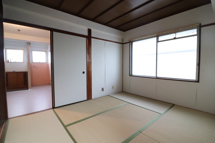 物件内観写真10　(居室)