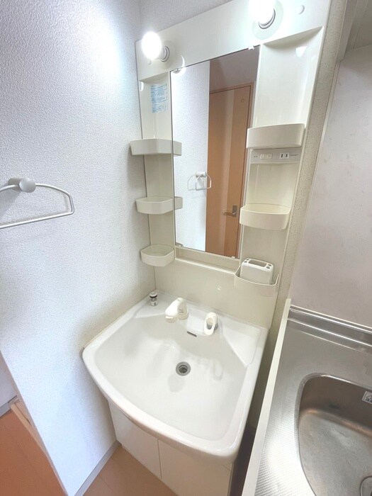 物件内観写真9　(洗面)