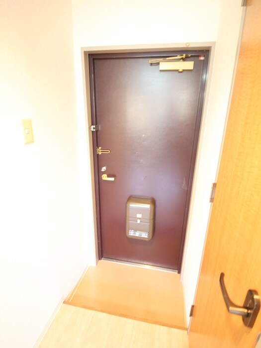 物件内観写真21　(玄関)