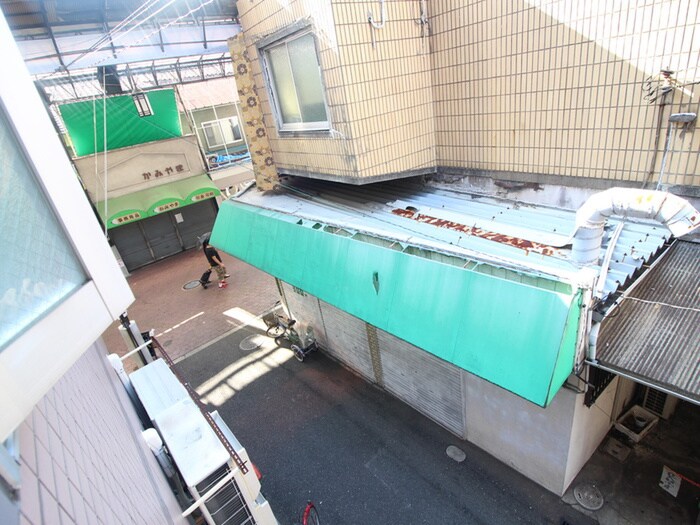 物件内観写真22　(室内からの展望)