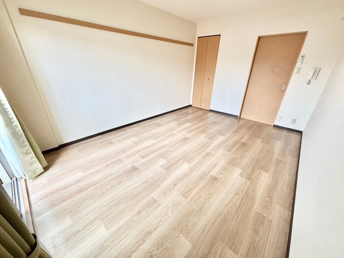 物件内観写真9　(居室)