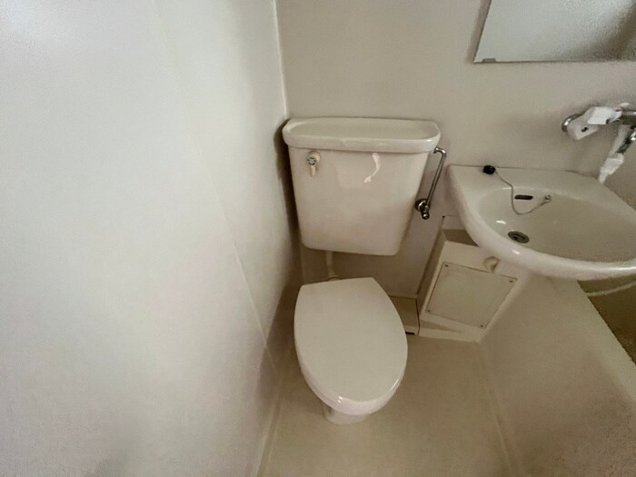 物件内観写真13　(トイレ)