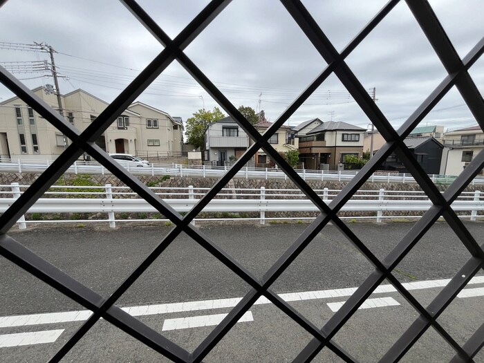 物件内観写真17　(室内からの展望)