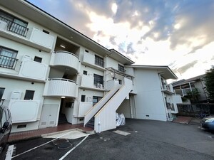 長岡コ－ポ外観写真