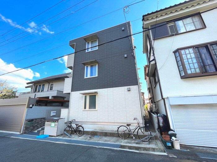 物件外観写真1　(外観写真)