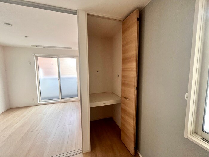 物件内観写真10　(収納)