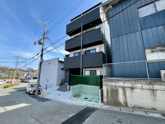 物件外観写真3　(外観写真)