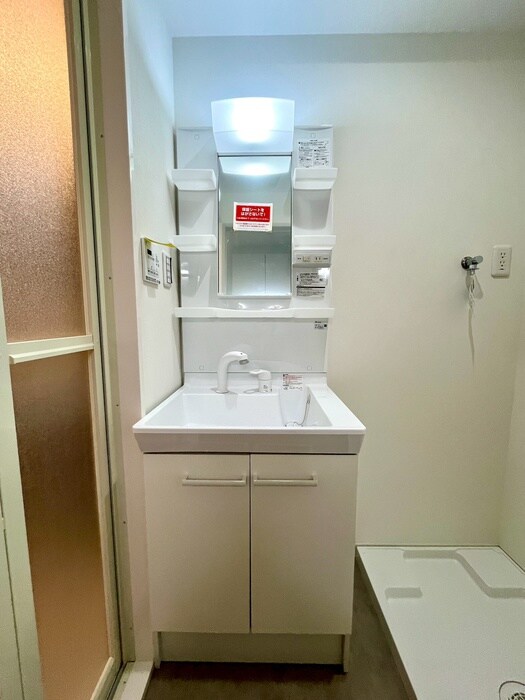 物件内観写真11　(洗面)