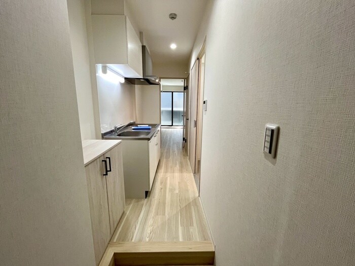 物件内観写真17　(玄関)