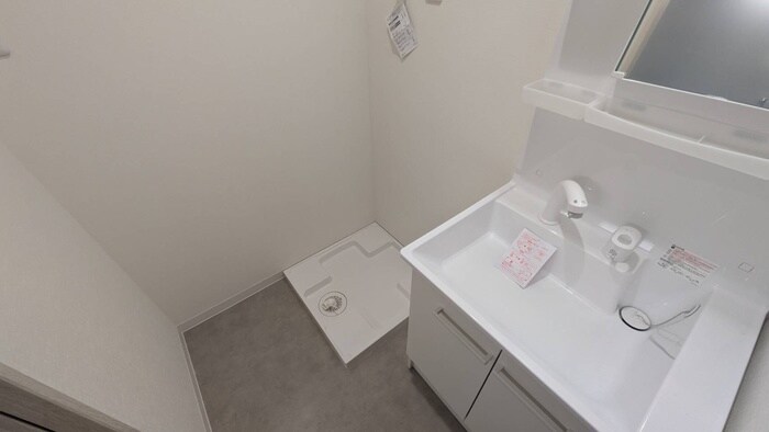 物件内観写真21　(洗濯機置場)