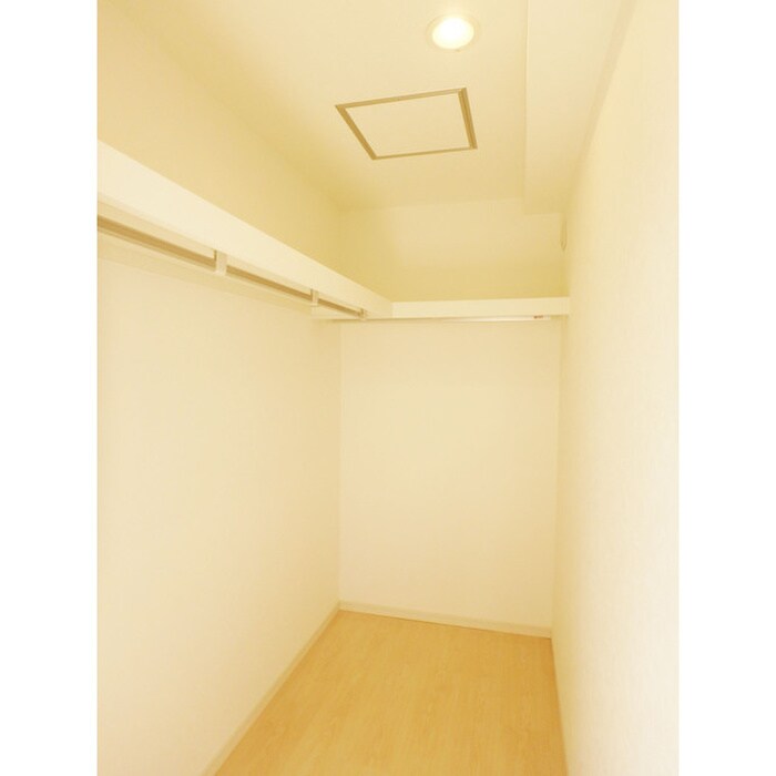 物件内観写真15　(収納)