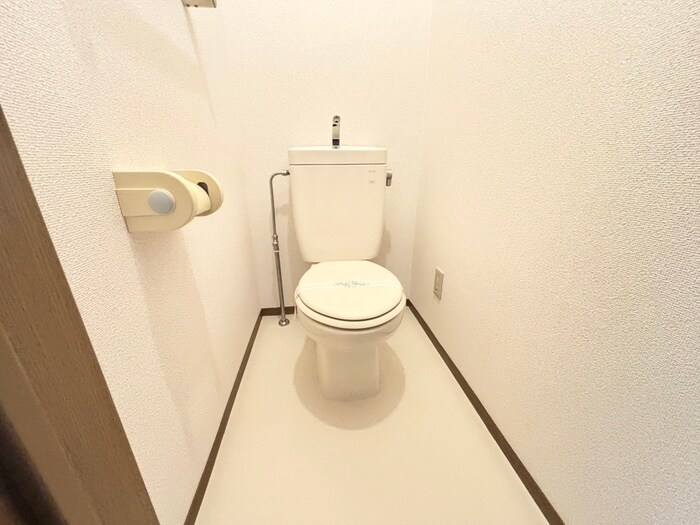 物件内観写真16　(トイレ)