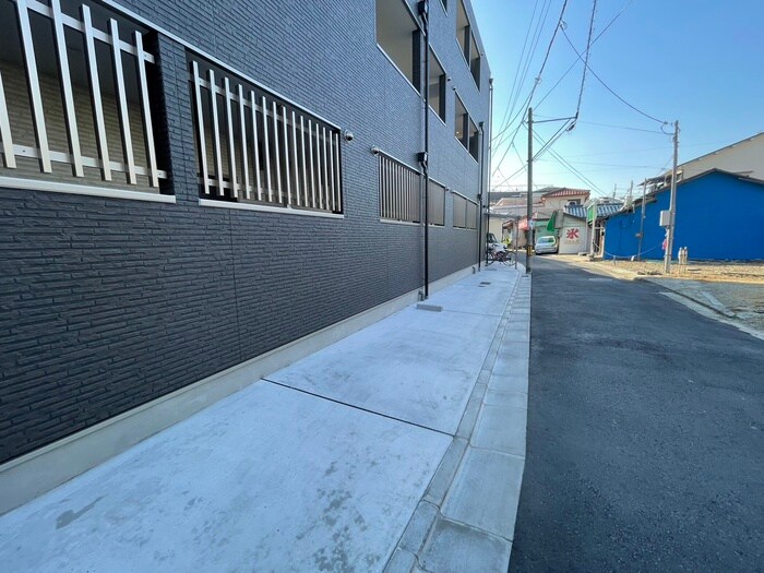 物件外観写真6　(駐車場)