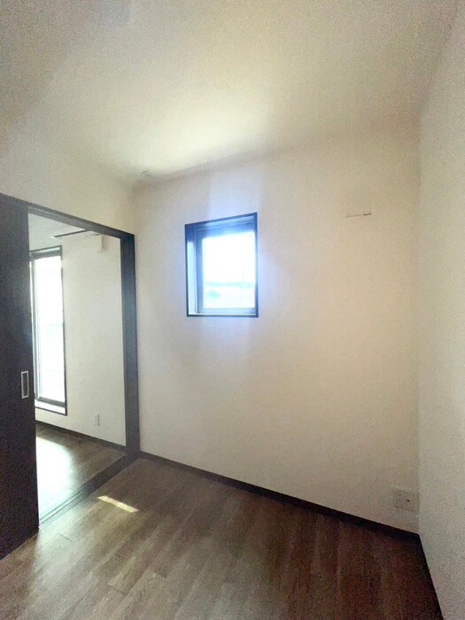 物件内観写真19　(居室)