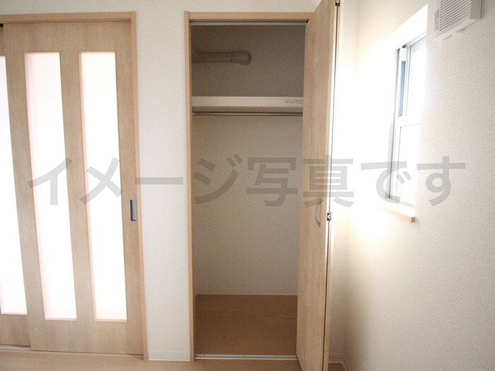 物件内観写真7　(収納)
